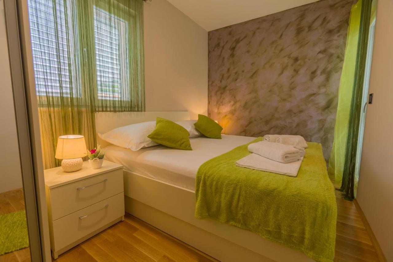 Apartment Paradise Макарська Екстер'єр фото