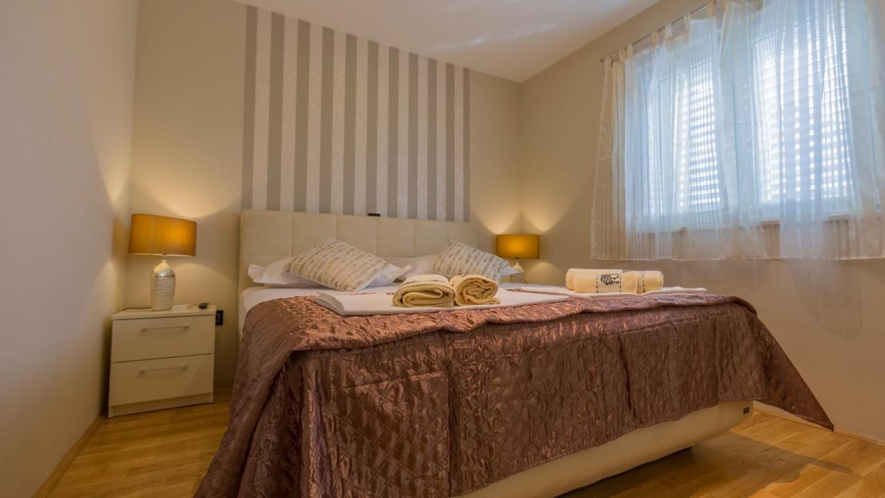 Apartment Paradise Макарська Екстер'єр фото
